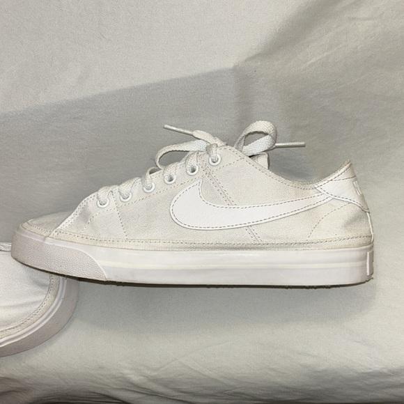 Nike Court Legacy Canvas Classic Sneakers - Picture 8 of 9